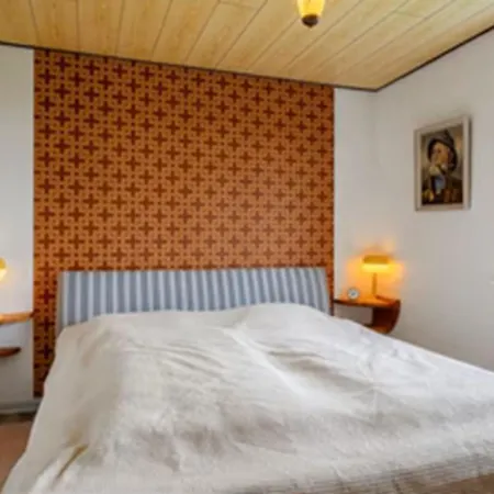 Semesterbostad House With Large Garden, Campfire Hut *